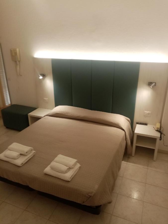 Double or Twin Room,1541420218:JPEG